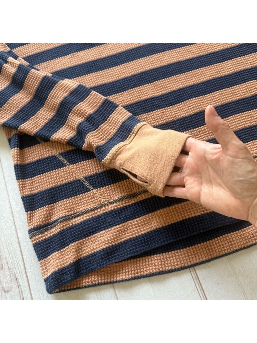 NWT OFFLINE By Aerie Wow! Waffle Oversized T-Shirt Striped V-Neck Tan Sweater S - Picture 10 of 16